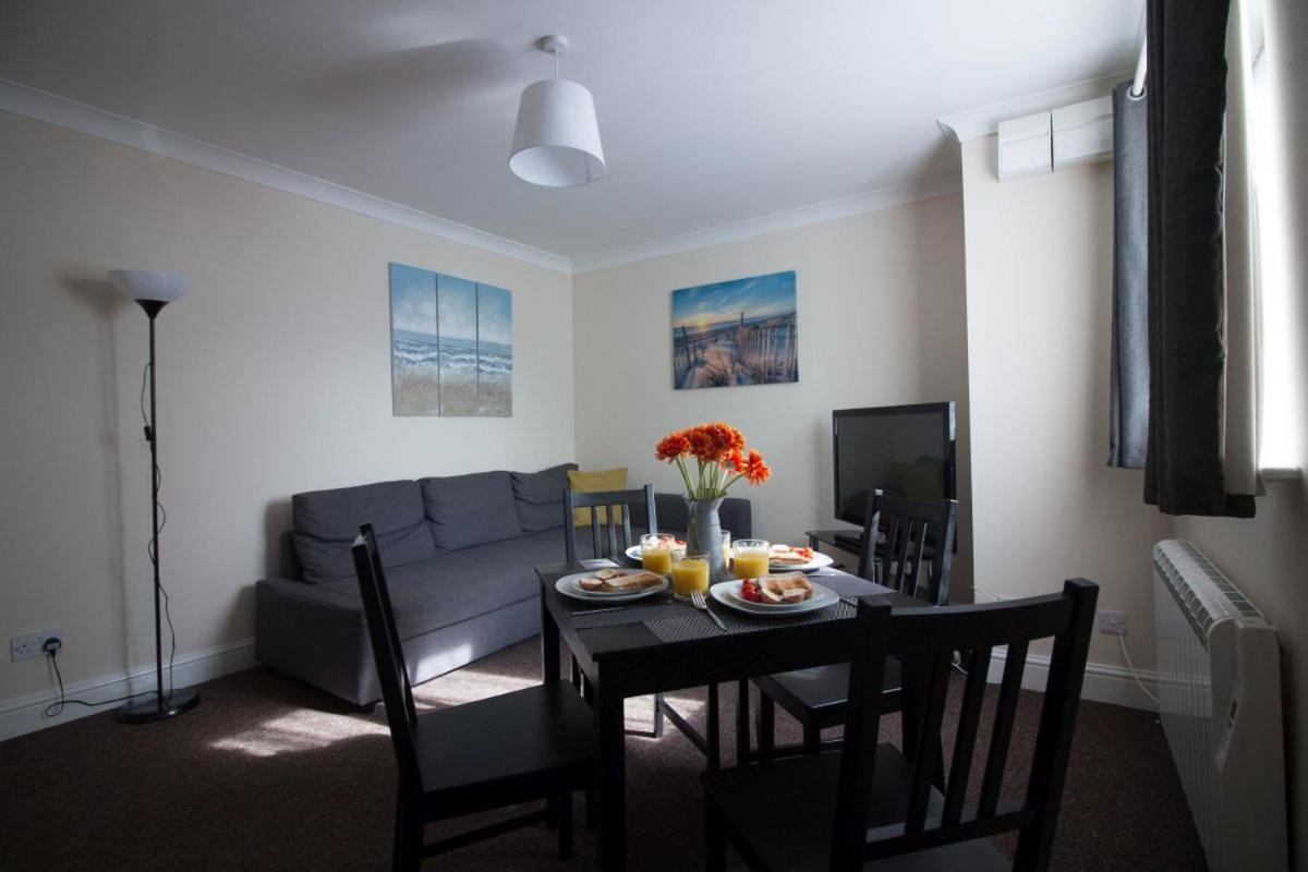 Stayzo Penthouse Accommodation 2- Premier Lodge Southampton Kültér fotó